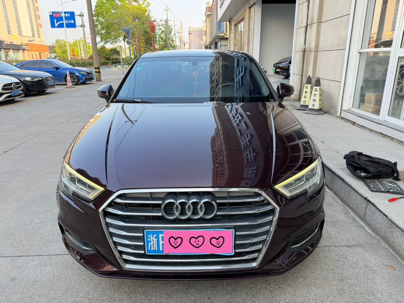 Audi A3 2018 car image #2