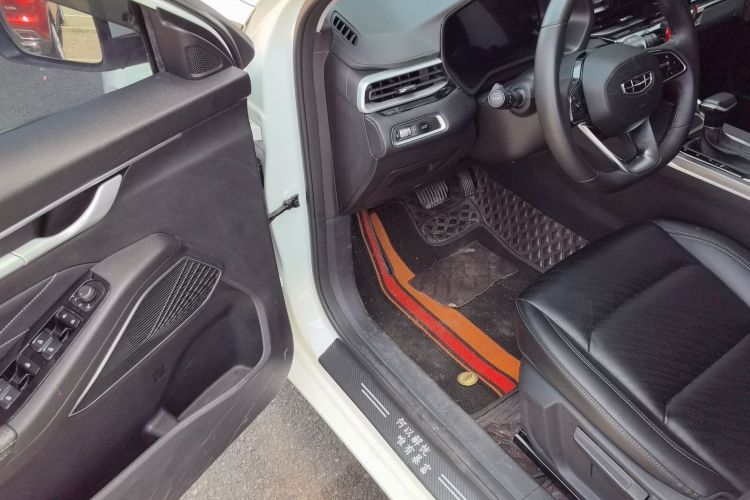 GEELY Emgrand 2022 immagine di auto #16