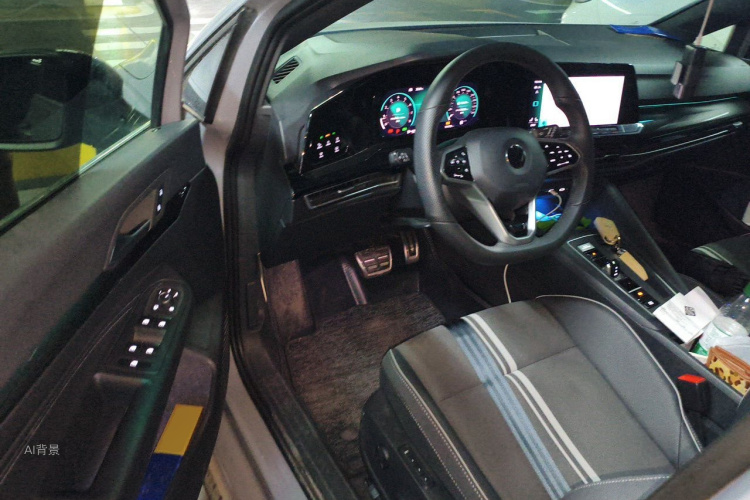 Volkswagen Golf 2024 car image #18