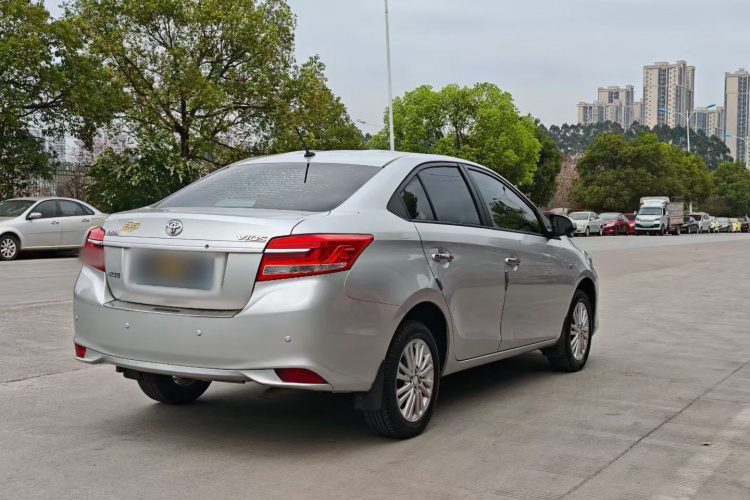 Toyota Vios 2018 image de voiture #7