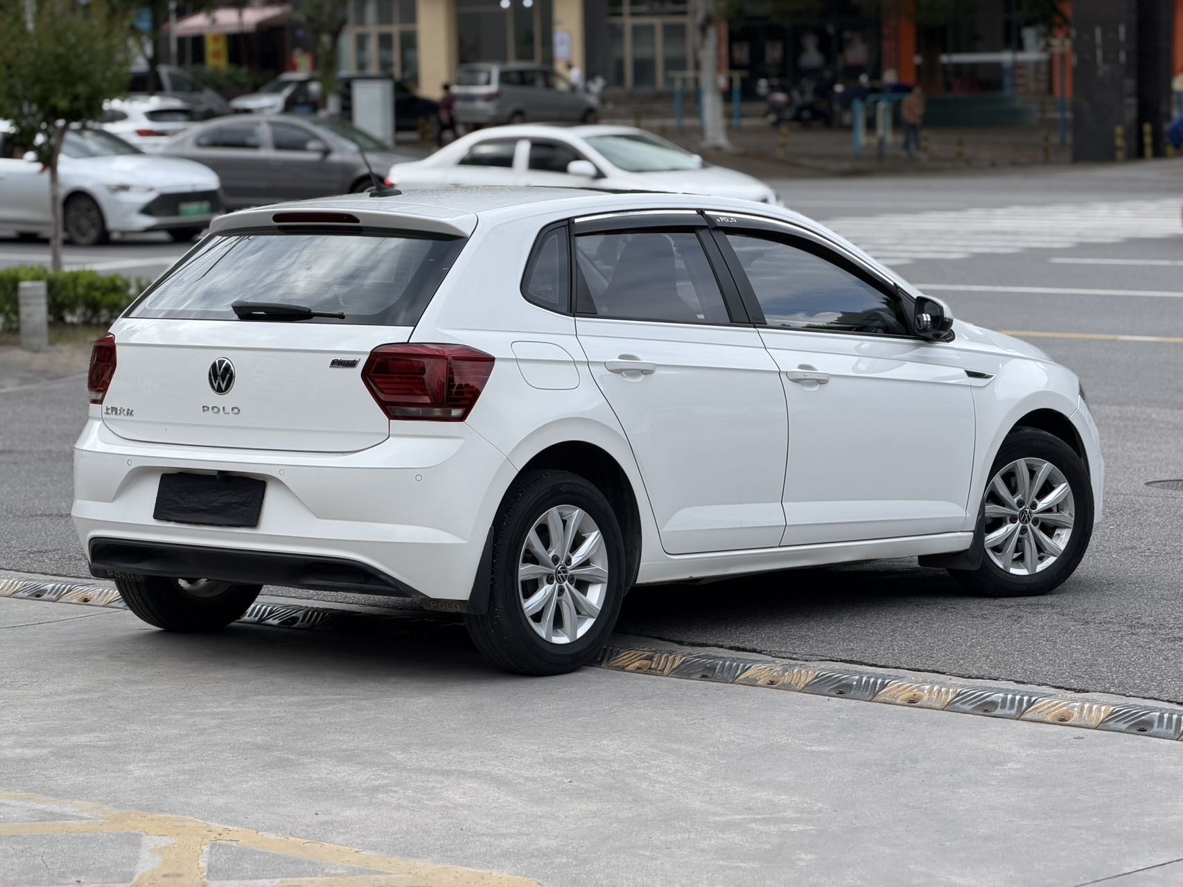 Volkswagen Polo 2021 car image #6