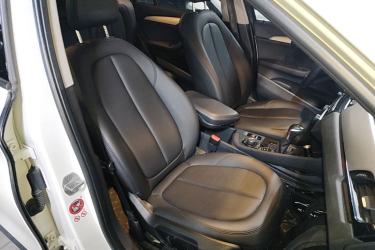 BMW X1 2017 immagine di auto #24