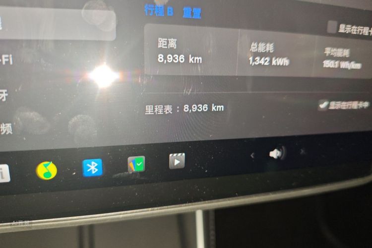 Tesla Model Y 2025 car image #14