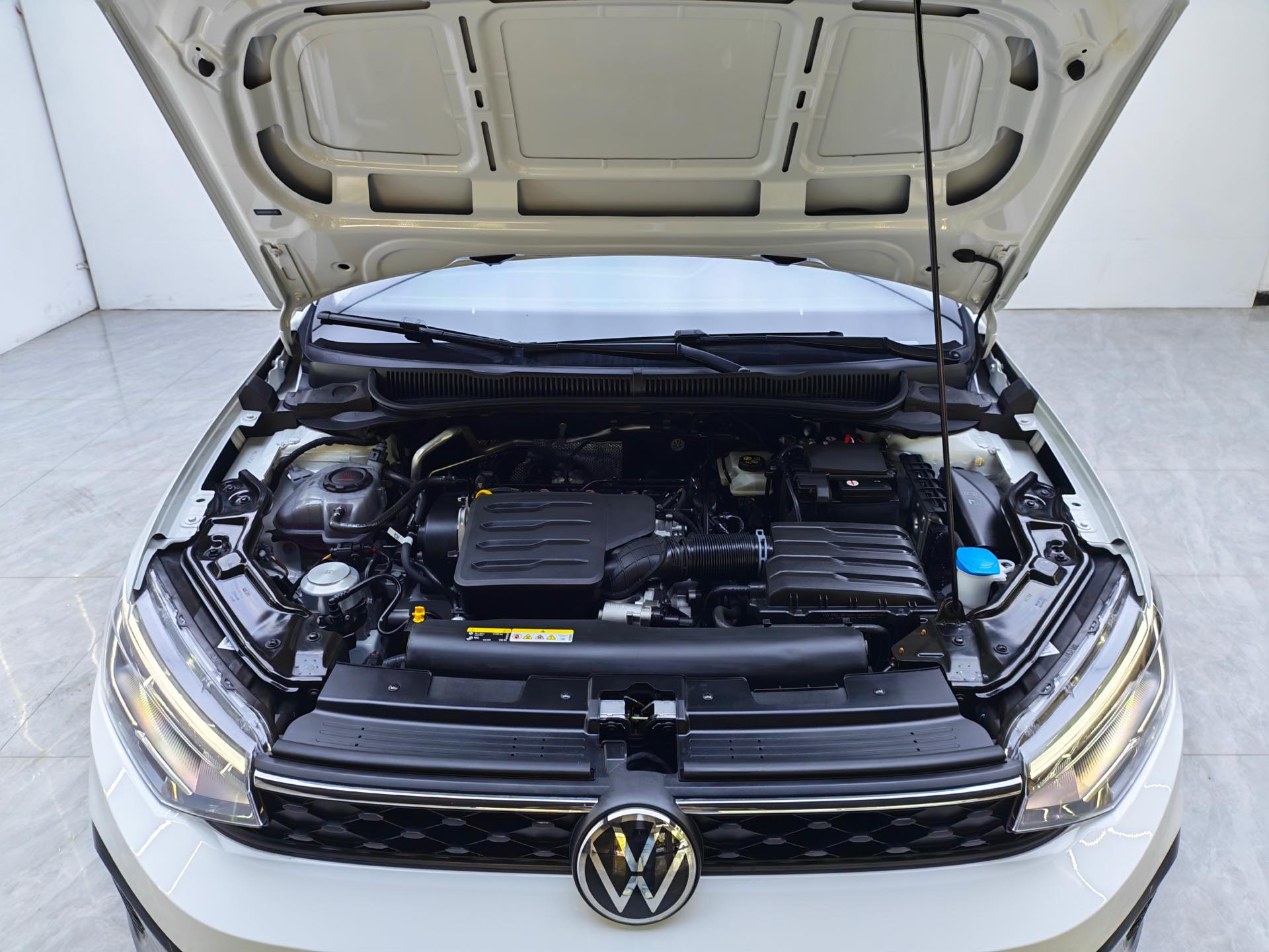 Volkswagen Lavida 2025 car image #17