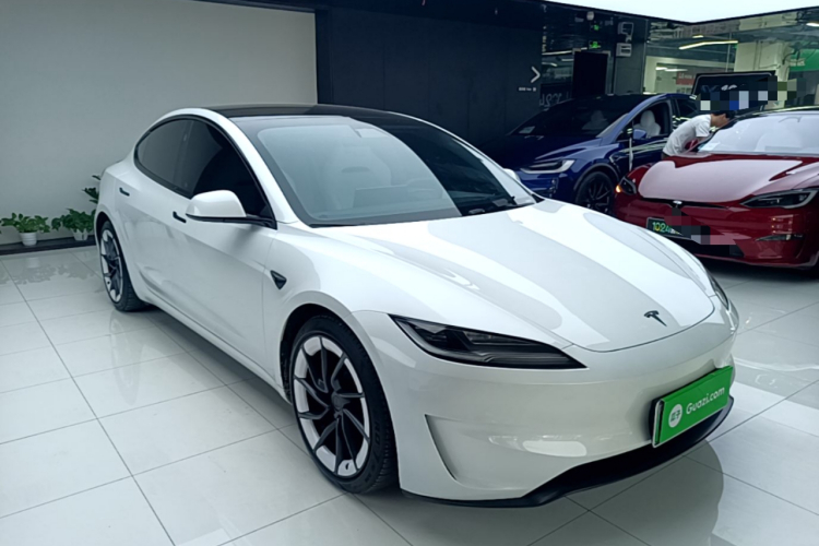 Tesla Model 3 2024 #6 Tesla Model 3 2024 immagine di auto #6