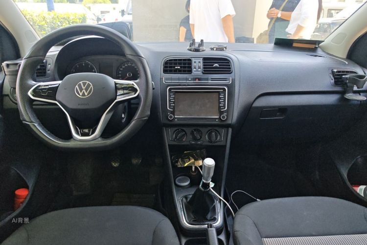 Volkswagen Polo 2015 #11 Volkswagen Polo 2015 car image #11