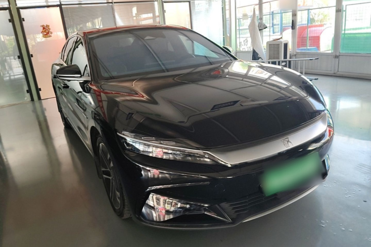 BYD Han 2023 #4 BYD Han 2023 car image #4