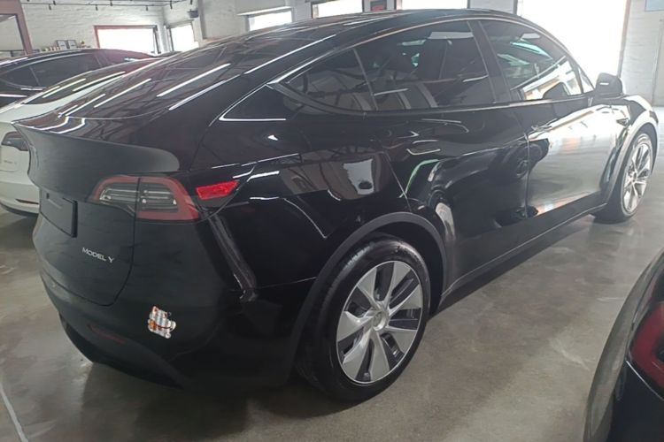 Tesla Model Y 2022 #7 Tesla Model Y 2022 car image #7