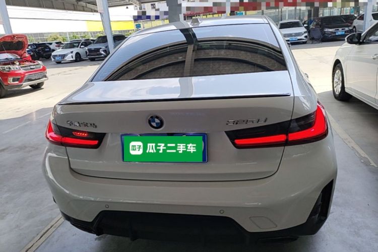 BMW 3 Series 2024 صورة سيارة #6