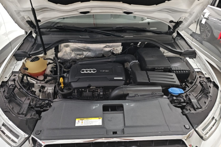 Audi Q3 2019 #20 Audi Q3 2019 car image #20