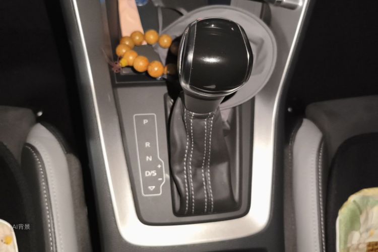 Audi Q3 2019 #16 Audi Q3 2019 car image #16