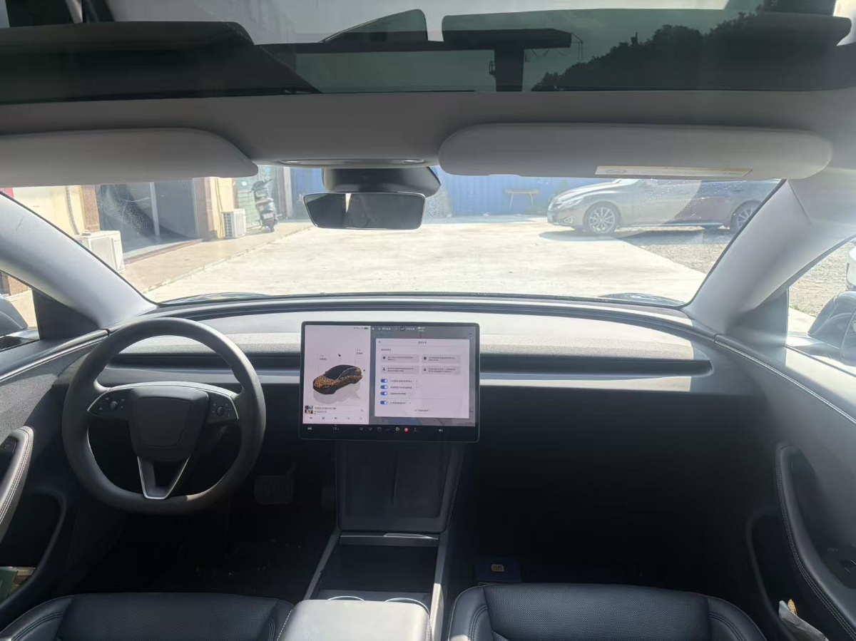 Tesla Model 3 2025 #5 Tesla Model 3 2025 car image #5