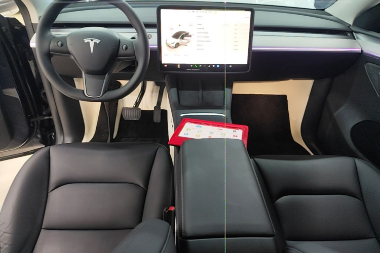 Tesla Model Y 2024 #10 Tesla Model Y 2024 car image #10