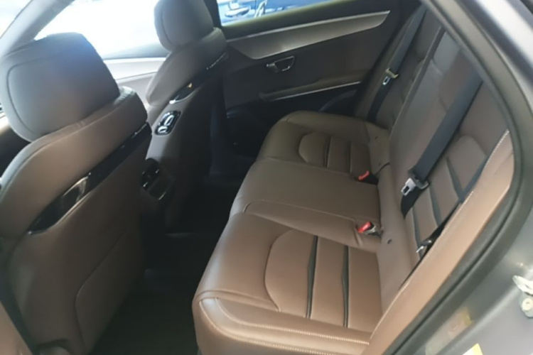 BYD Han 2022 car image #13