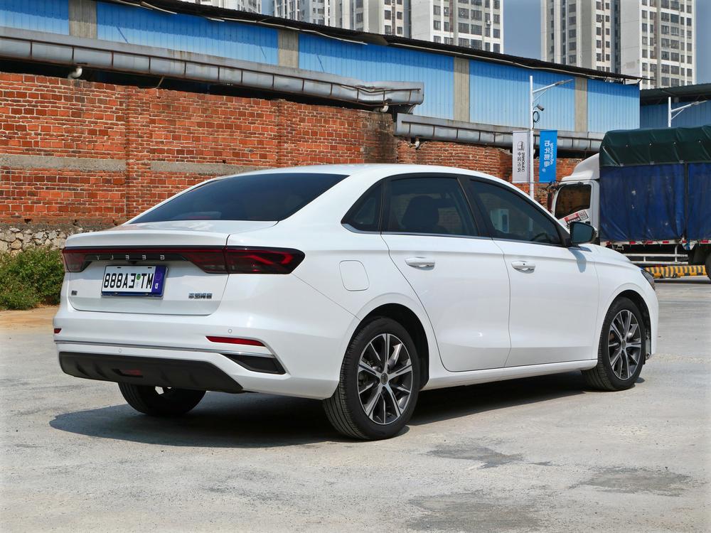 GEELY Emgrand 2021 #7 GEELY Emgrand 2021 car image #7