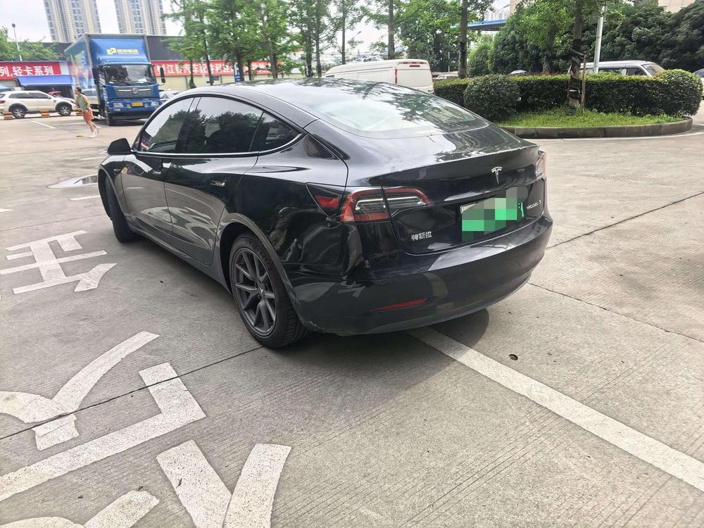 Tesla Model 3 2021 car image #4