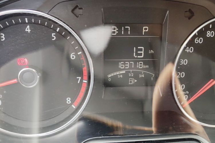 Volkswagen Polo 2016 car image #14