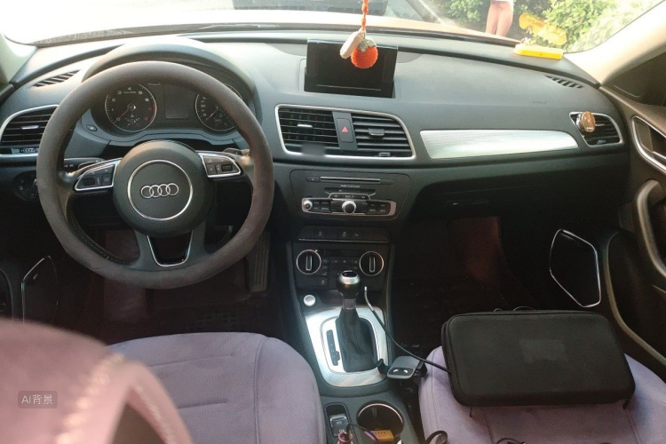 Audi Q3 2019 #11 Audi Q3 2019 car image #11
