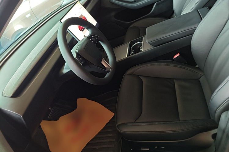 Tesla Model 3 2024 car image #15