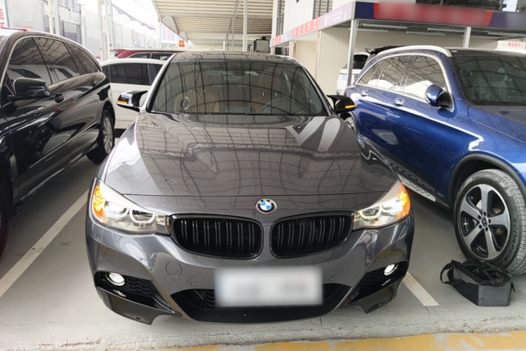 BMW 3 Series GT 2019 #3 BMW 3 Series GT 2019 car image #3