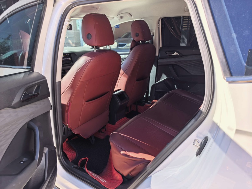 Volkswagen Tharu 2021 immagine di auto #6