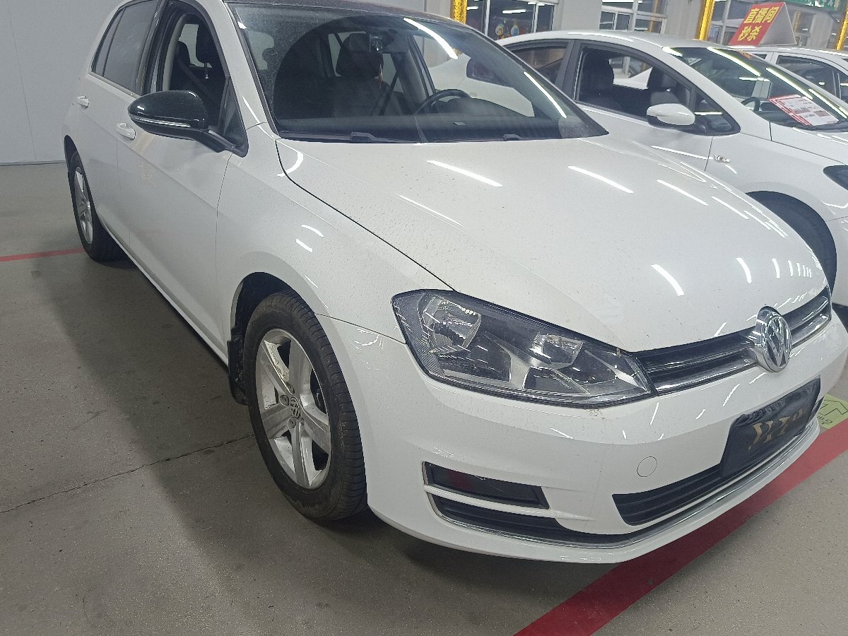 Volkswagen Golf 2015 immagine di auto #3