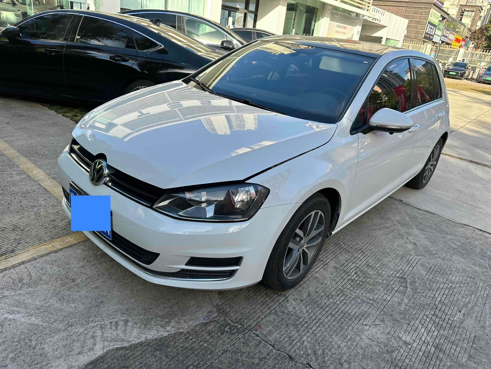 Volkswagen Golf 2016 car image 