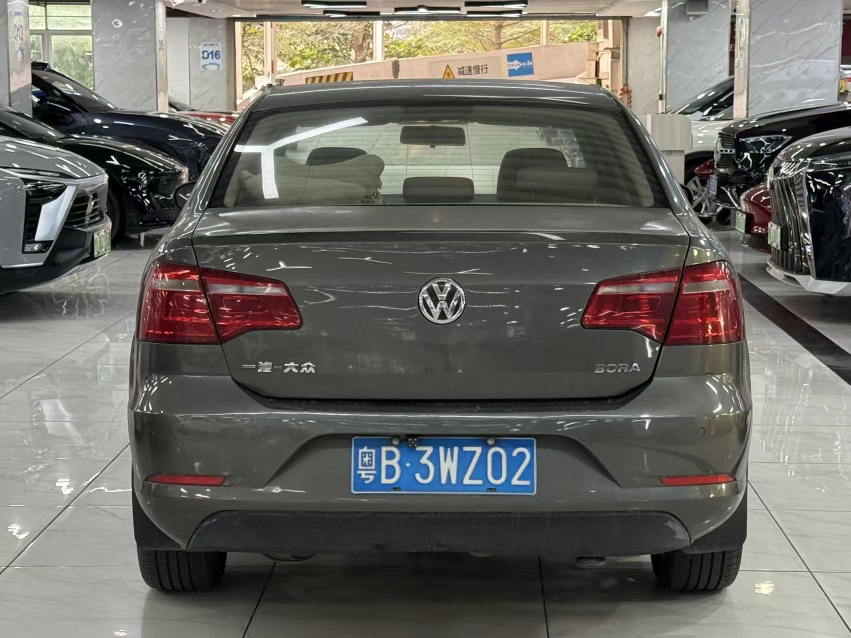 Volkswagen Bora 2013 #6 Volkswagen Bora 2013 car image #6