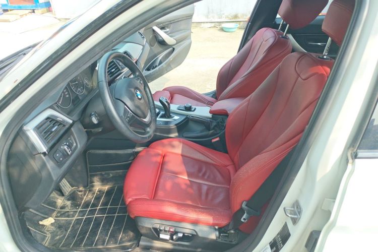 BMW 3 Series 2017 car image #15