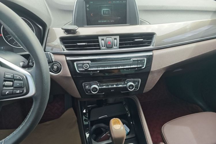BMW X1 2017 #13 BMW X1 2017 car image #13