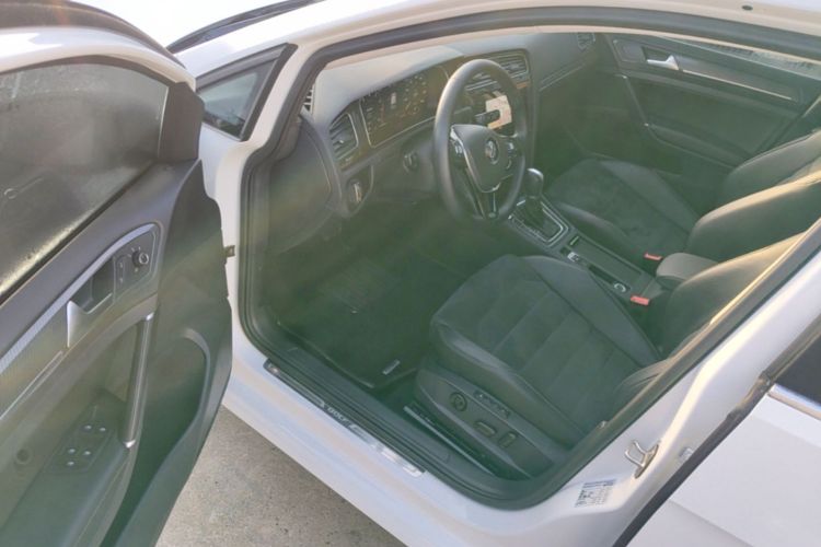 Volkswagen Golf 2019 #16 Volkswagen Golf 2019 car image #16