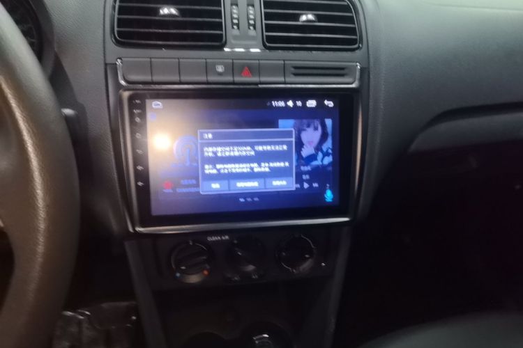 Volkswagen Polo 2018 car image #13