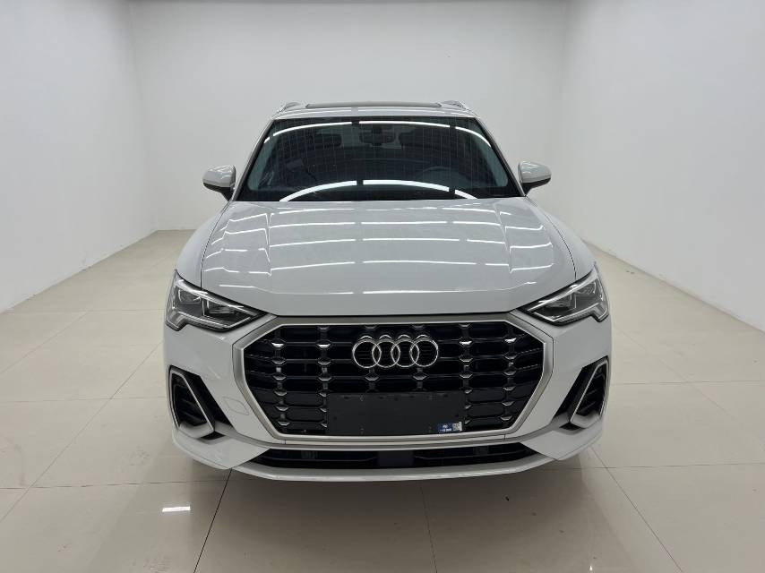Audi Q3 2022 #2 Audi Q3 2022 car image #2