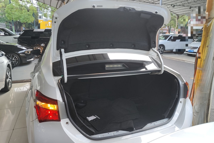 Toyota Corolla 2017 #19 Toyota Corolla 2017 car image #19