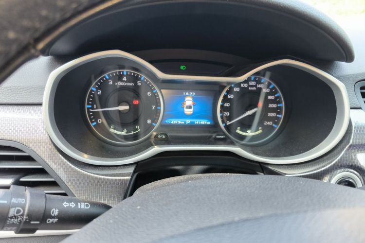 GEELY Emgrand 2017 car image #13