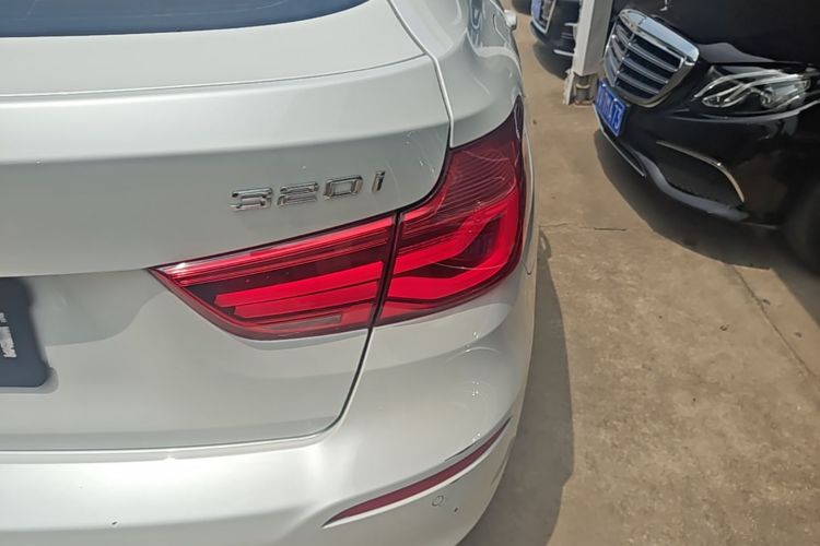 BMW 3 Series GT 2016 car image #8