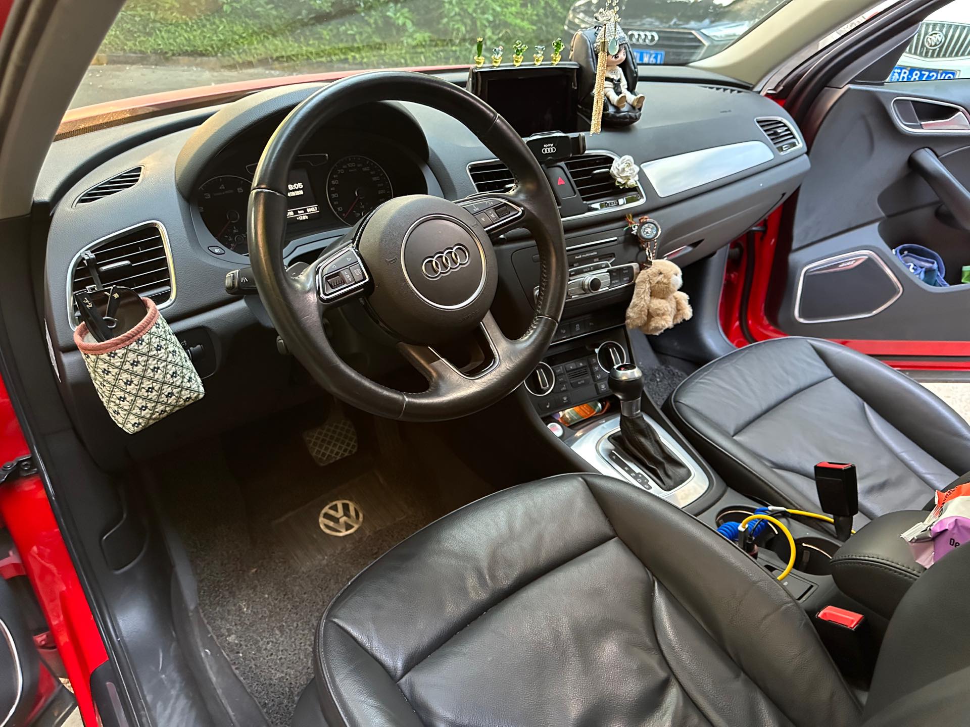 Audi Q3 2016 car image #7