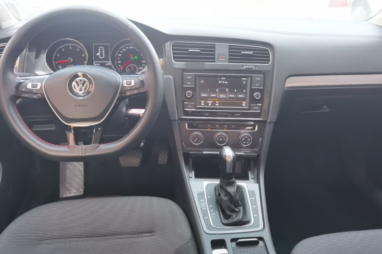 Volkswagen Golf 2018 صورة سيارة #11