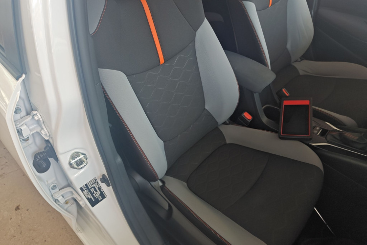 Toyota Corolla 2022 immagine di auto #24