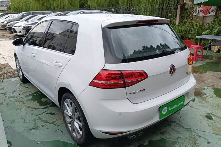 Volkswagen Golf 2016 car image #5