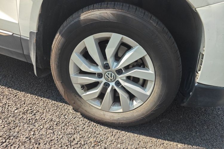 Volkswagen Tharu 2020 car image #9