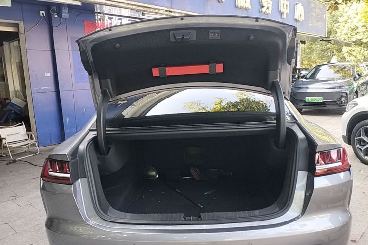BYD Han 2021 immagine di auto #19