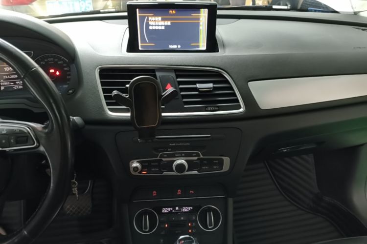 Audi Q3 2017 #16 Audi Q3 2017 car image #16