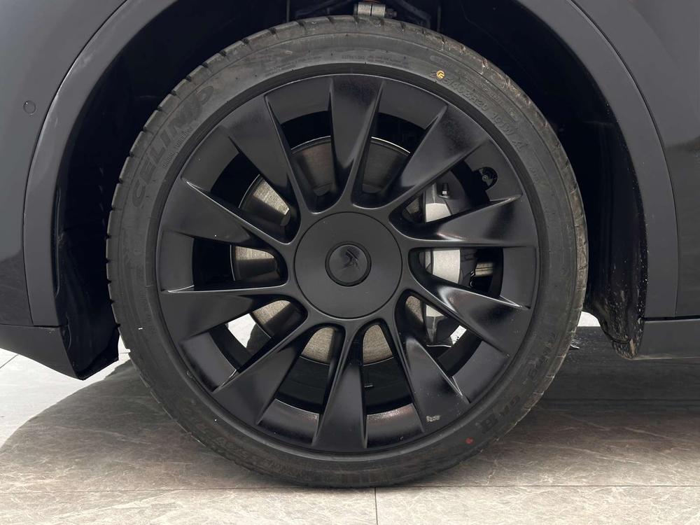 Tesla Model Y 2023 #12 Tesla Model Y 2023 car image #12