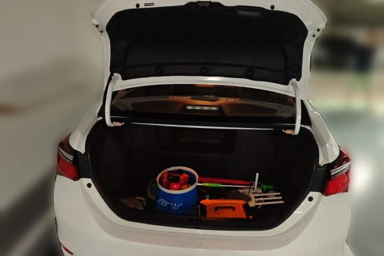 Toyota Corolla 2017 #17 Toyota Corolla 2017 car image #17