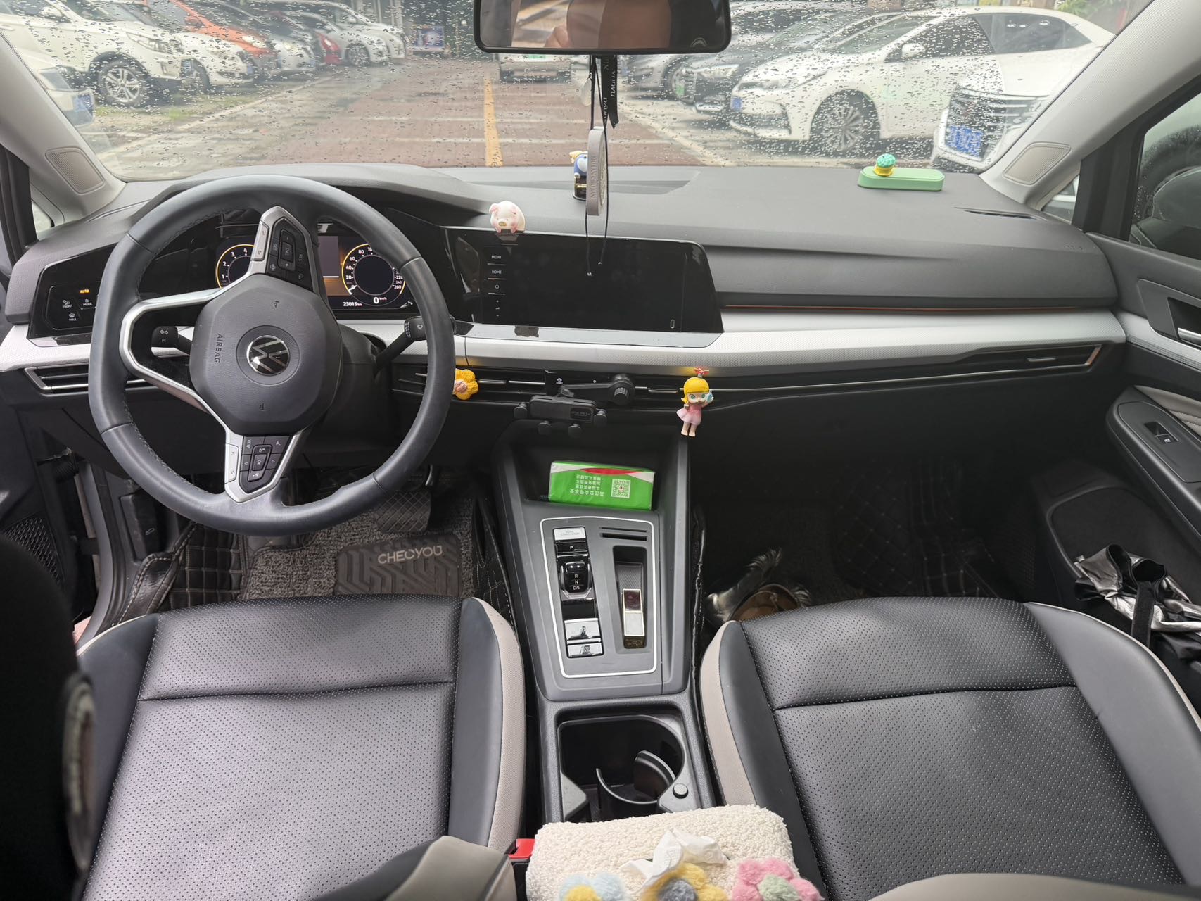 Volkswagen Golf 2022 car image #5