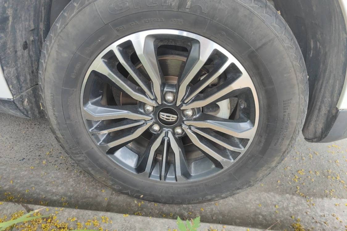 GEELY Vision X6 2017 immagine di auto #9