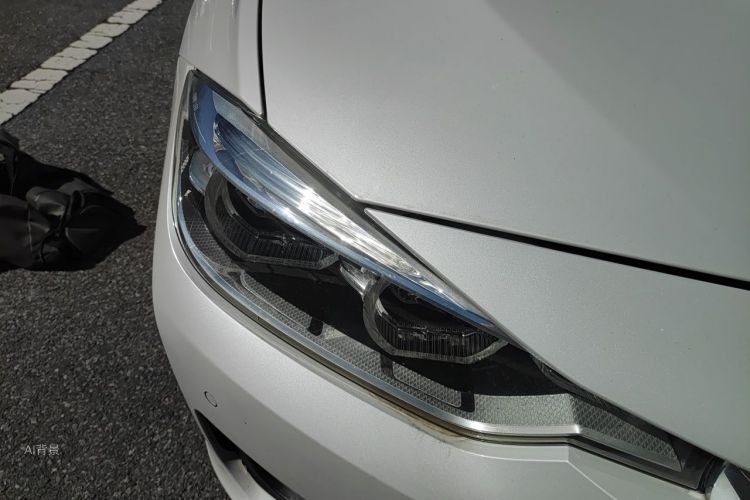 BMW 3 Series 2019 #8 BMW 3 Series 2019 car image #8