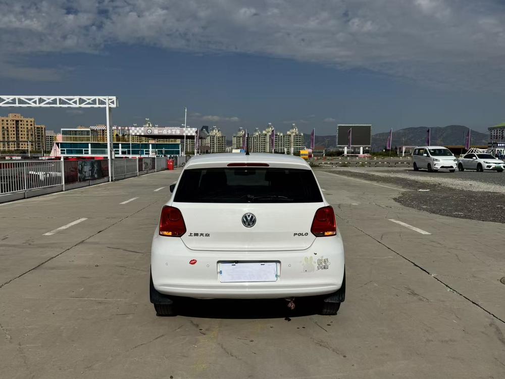 Volkswagen Polo 2013 #6 Volkswagen Polo 2013 car image #6