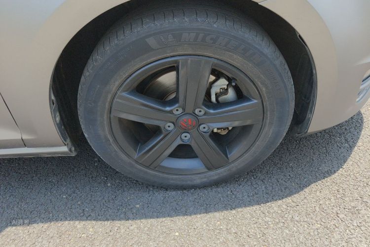 Volkswagen Golf 2015 car image #9